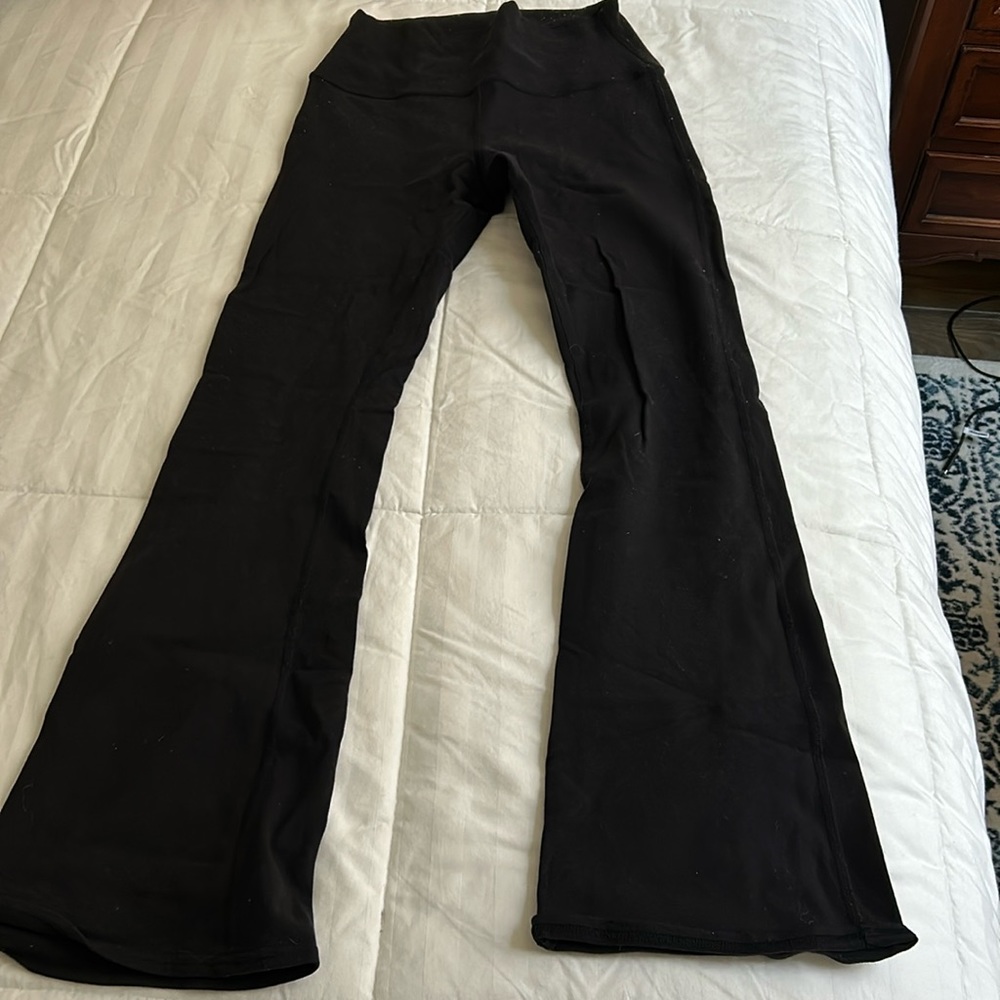 Alo yoga flare leggings